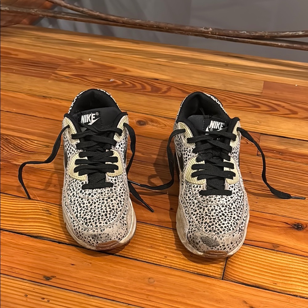 Nike Air Max 90 Safari Edition Women’s Size: 6